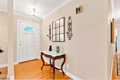 28 Delbrook Rd, Parsippany, NJ 07950 - Photo 5