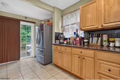 416 Pine St, Roselle, NJ 07203 - Photo 11