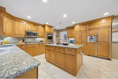 22 Trails End Ct, Westfield Town, NJ 07090 - Photo 9