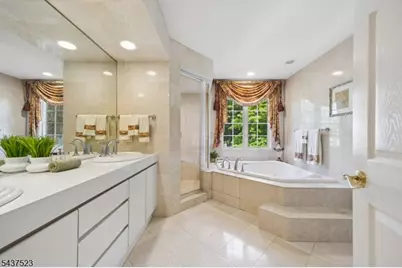 22 Trails End Ct, Westfield Town, NJ 07090 - Photo 25