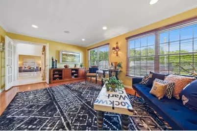 22 Trails End Ct, Westfield Town, NJ 07090 - Photo 17