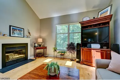 15 Navajo Trl, Branchburg Township, NJ 08876 - Photo 19