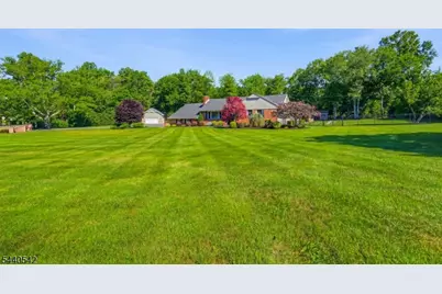 65 Washington Valley Rd, Warren Township, NJ 07059 - Photo 3