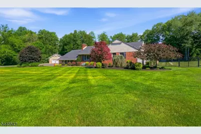 65 Washington Valley Rd, Warren Township, NJ 07059 - Photo 5