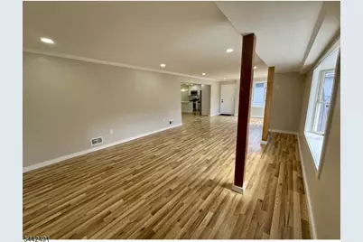 9 Joan Pl, Clifton, NJ 07012 - Photo 11