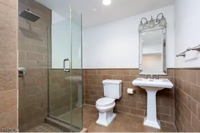 518-536 Gregory Ave #203, Weehawken, NJ 07086 - Photo 15