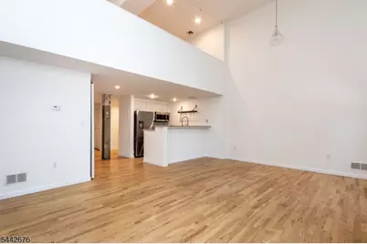 518-536 Gregory Ave #203, Weehawken, NJ 07086 - Photo 7