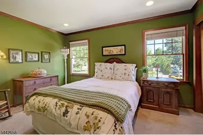 13 Oaklawn Dr, East Hanover Township, NJ 07936 - Photo 25