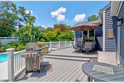 13 Oaklawn Dr, East Hanover Township, NJ 07936 - Photo 33