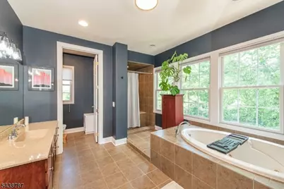 8 Bluffs Ct, Hamburg, NJ 07419 - Photo 21