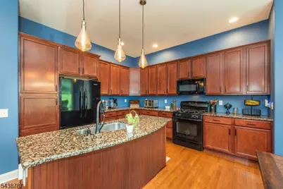 8 Bluffs Ct, Hamburg, NJ 07419 - Photo 19