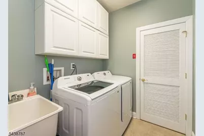 8 Bluffs Ct, Hamburg, NJ 07419 - Photo 25