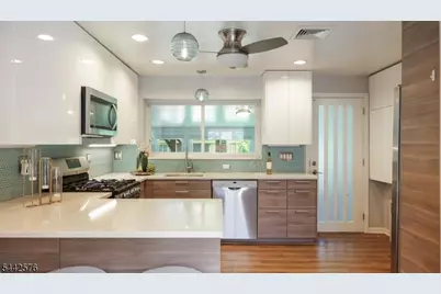1399 Birch Hill Rd, Mountainside, NJ 07092 - Photo 21