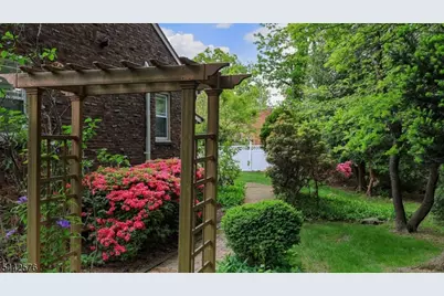 1399 Birch Hill Rd, Mountainside, NJ 07092 - Photo 35
