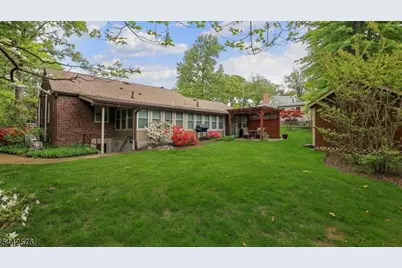 1399 Birch Hill Rd, Mountainside, NJ 07092 - Photo 37