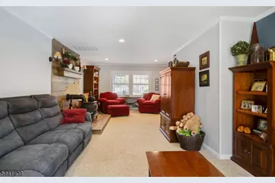 134 Marion Ct, Pompton Lakes, NJ 07442 - Photo 17