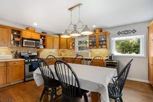 134 Marion Ct, Pompton Lakes, NJ 07442 - Photo 7