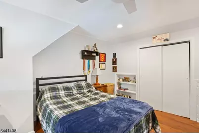 134 Marion Ct, Pompton Lakes, NJ 07442 - Photo 25