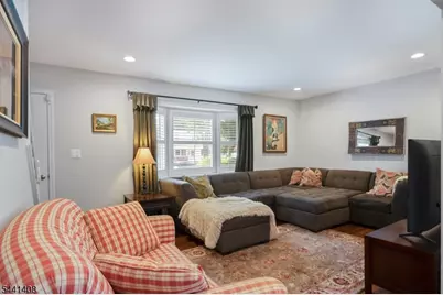 134 Marion Ct, Pompton Lakes, NJ 07442 - Photo 13