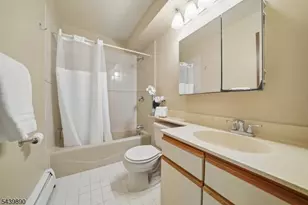 19H Kensington Rd, Chatham Township, NJ 07928 - Photo 11