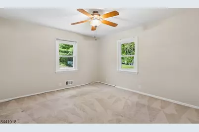 124 Holmes Oval, New Providence, NJ 07974 - Photo 15