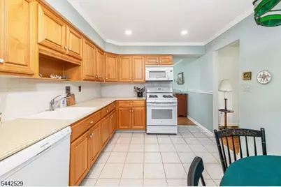 33 Galway Dr, Mendham, NJ 07945 - Photo 5