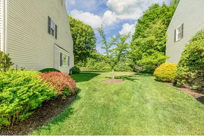 33 Galway Dr, Mendham, NJ 07945 - Photo 21