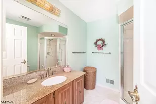 33 Galway Dr, Mendham, NJ 07945 - Photo 9