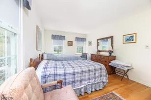 33 Galway Dr, Mendham, NJ 07945 - Photo 13