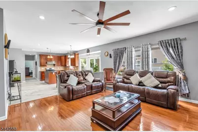 664 Roosevelt Ave, Piscataway Township, NJ 08854 - Photo 21