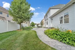 664 Roosevelt Ave, Piscataway Township, NJ 08854 - Photo 5