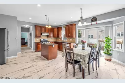 664 Roosevelt Ave, Piscataway Township, NJ 08854 - Photo 19