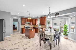 664 Roosevelt Ave, Piscataway Township, NJ 08854 - Photo 19