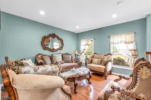 664 Roosevelt Ave, Piscataway Township, NJ 08854 - Photo 13