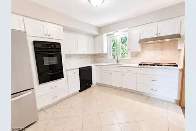 52 Mechanic St, Millburn, NJ 07041 - Photo 3