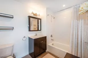 475 S Jefferson St, Orange, NJ 07050 - Photo 15
