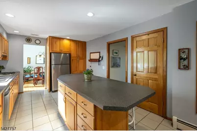 10 Woodmere Rd, West Caldwell, NJ 07006 - Photo 13