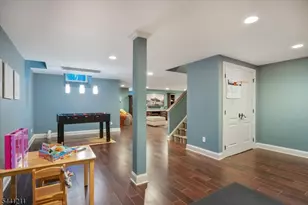 2 Denman Ct, Millburn, NJ 07078 - Photo 33