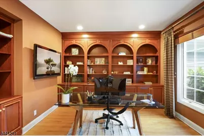 2 Denman Ct, Millburn, NJ 07078 - Photo 17