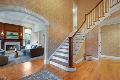 2 Denman Ct, Millburn, NJ 07078 - Photo 7