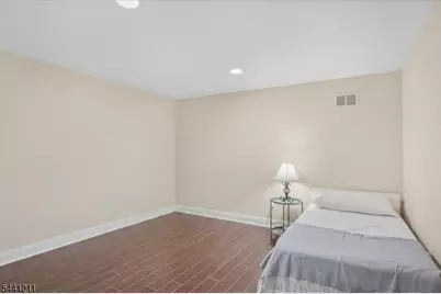 2 Denman Ct, Millburn, NJ 07078 - Photo 35