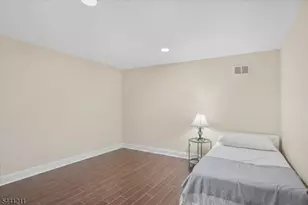 2 Denman Ct, Millburn, NJ 07078 - Photo 35