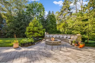 2 Denman Ct, Millburn, NJ 07078 - Photo 39