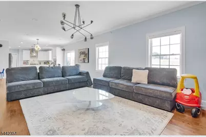 1125 Van Arsdale Dr, Branchburg Township, NJ 08853 - Photo 15