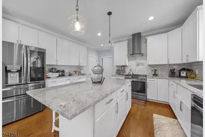 1125 Van Arsdale Dr, Branchburg Township, NJ 08853 - Photo 7