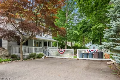 136 Jefferson Trl, Hopatcong, NJ 07843 - Photo 13
