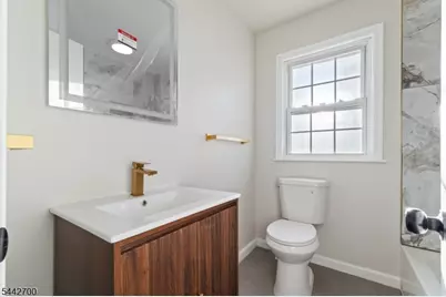 1267 Hollywood Ave, Plainfield, NJ 07060 - Photo 5