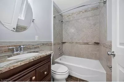 508 2nd Ave #1, Lyndhurst Township, NJ 07071 - Photo 17