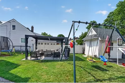 4 Howard Ave, Clifton, NJ 07013 - Photo 35