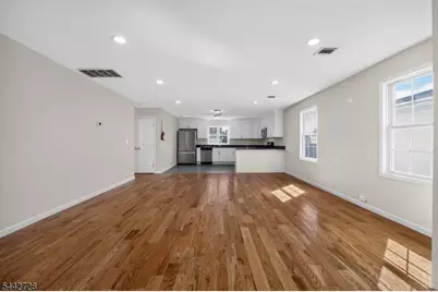 508 2nd Ave #2, Lyndhurst Township, NJ 07071 - Photo 3